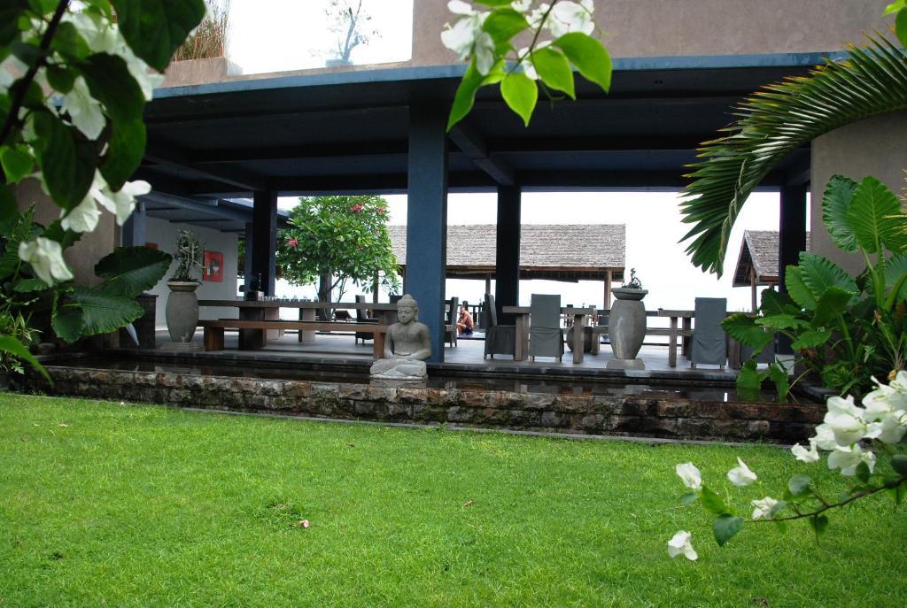 Cafe Alberto B And B Senggigi Εξωτερικό φωτογραφία